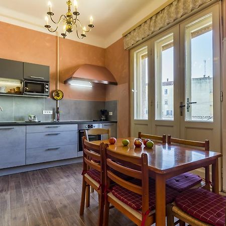 Spacious & Smart Center Apartment Pula Extérieur photo