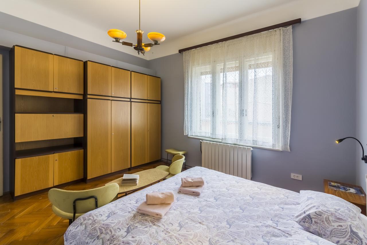 Spacious & Smart Center Apartment Pula Extérieur photo